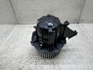 Мотор печки AUDI A5 8TA CDN 1 ракурс Мотор печки AUDI A5 8TA CDN 1 ракурс