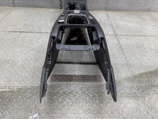 Бардачок между сиденьями AUDI A5 8TA CDN 8K0864981D 4 ракурс Бардачок между сиденьями AUDI A5 8TA CDN 8K0864981D 4 ракурс