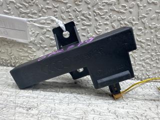 Антенна AUDI A4 8K CDN 8K0907247 1 ракурс Антенна AUDI A4 8K CDN 8K0907247 1 ракурс
