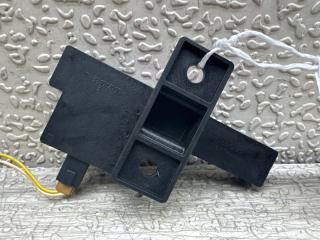 Антенна AUDI A4 8K CDN 8K0907247 2 ракурс Антенна AUDI A4 8K CDN 8K0907247 2 ракурс
