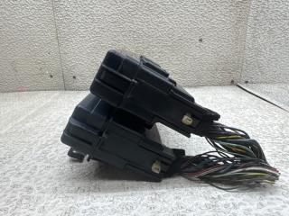Блок предохранителей NISSAN LAUREL HC35 RB20DE 3 ракурс