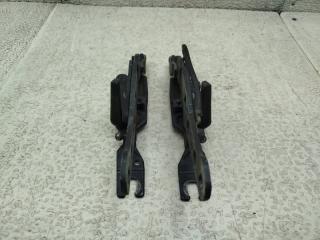 Петля капота BMW X3 E83 3411448-08 1 ракурс