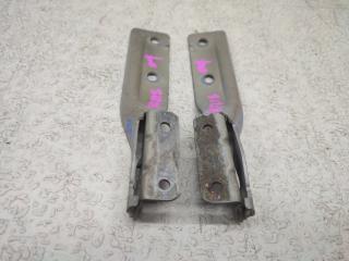 Петля капота SUZUKI MR WAGON MF21S 2 ракурс Петля капота SUZUKI MR WAGON MF21S 2 ракурс