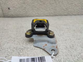 Датчик ускорения TOYOTA LAND CRUISER CYGNUS UZJ100 2UZ-FE 89441-30050 3 ракурс