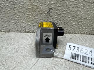 Датчик курсовой устойчивости TOYOTA LAND CRUISER CYGNUS UZJ100 2UZ-FE 89180-60020 2 ракурс