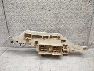 Блок предохранителей TOYOTA LAND CRUISER CYGNUS UZJ100 2UZ-FE 2 ракурс