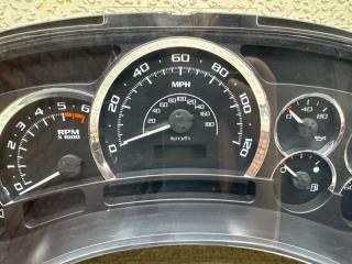 Спидометр CADILLAC ESCALADE GMT820 LQ9 15135660 3 ракурс