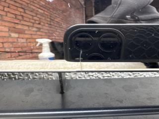 Решетка радиатора TOYOTA HIACE TRH216 2TR-FE 53100-26700 3 ракурс