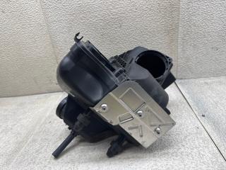 Корпус воздушного фильтра AUDI A5 8T CDN 8K0133835AB 5 ракурс