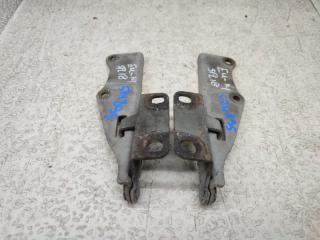 Петля капота NISSAN BLUEBIRD U14 2 ракурс Петля капота NISSAN BLUEBIRD U14 2 ракурс