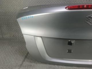 Крышка багажника SUZUKI KIZASHI RE91S J24B 2 ракурс Крышка багажника SUZUKI KIZASHI RE91S J24B 2 ракурс