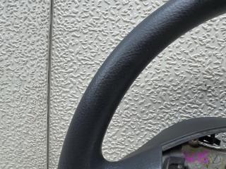 Руль TOYOTA PASSO KGC15 1KR-FE GS12002650 3 ракурс Руль TOYOTA PASSO KGC15 1KR-FE GS12002650 3 ракурс