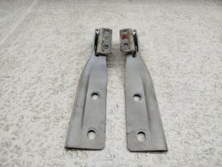 Петля капота SUZUKI MR WAGON MF21S 1 ракурс Петля капота SUZUKI MR WAGON MF21S 1 ракурс