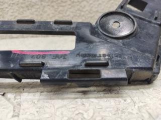 Крепеж бампера правый задний VOLKSWAGEN PASSAT B7(365) CAX 3AF807394 4 ракурс