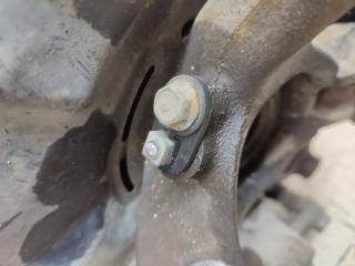Ступица правая передняя SUBARU STELLA RN2 EN07 5 ракурс