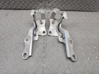 Запчасть петля капота TOYOTA VOXY 2005