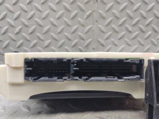 Блок предохранителей TOYOTA HIACE TRH216 2TR-FE 82730-26161-C, 89221-V3080 3 ракурс