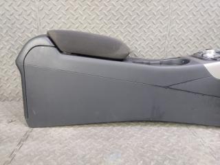 Бардачок между сиденьями AUDI A4 8K 8K0864981D 3 ракурс Бардачок между сиденьями AUDI A4 8K 8K0864981D 3 ракурс