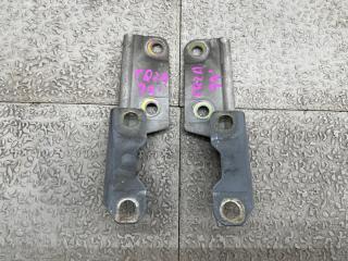 Петля капота MITSUBISHI MIRAGE DINGO CQ2A 2 ракурс Петля капота MITSUBISHI MIRAGE DINGO CQ2A 2 ракурс