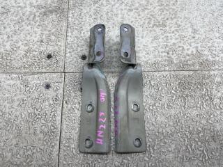 Петля капота SUZUKI KEI HN22S 1 ракурс