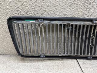 Решетка радиатора VOLVO V70 SW61 B5244S 9190776 5 ракурс