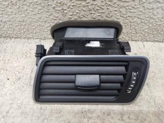 Дуйки левые передние VOLKSWAGEN PASSAT B7(365) CAX 3AC819701A 2 ракурс
