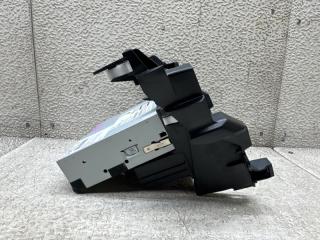 Cd-чейнджер MAZDA DEMIO DJ5FS S5-DPTS D09J-669G0 5 ракурс