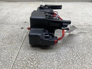 Блок предохранителей VOLVO S60 FS40 B4204T11 DPN13800159HWB 5 ракурс