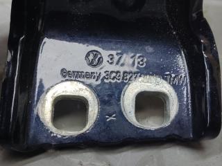 Петля крышки багажника VOLKSWAGEN PASSAT B7(365) CAX 3C9827301D 4 ракурс
