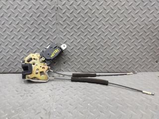 Замок двери правый задний SUBARU FORESTER SG5 EJ202DWUAE 4 ракурс Замок двери правый задний SUBARU FORESTER SG5 EJ202DWUAE 4 ракурс