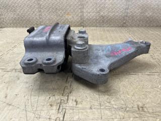 Подушка двигателя левая передняя VOLKSWAGEN TOURAN 1T3 CAVB 1K0199555 2 ракурс Подушка двигателя левая передняя VOLKSWAGEN TOURAN 1T3 CAVB 1K0199555 2 ракурс