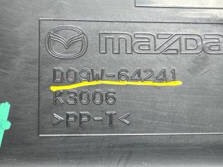 Пластик салона левый MAZDA DEMIO DJ5FS S5-DPTS D09W-64241 3 ракурс