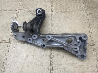 Крепление рычага левое переднее VOLKSWAGEN TOURAN 1T3 CAVB 1K0199295E 1 ракурс Крепление рычага левое переднее VOLKSWAGEN TOURAN 1T3 CAVB 1K0199295E 1 ракурс