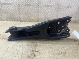 Рычаг правый передний TOYOTA HIACE RZH111 2RZE 5 ракурс