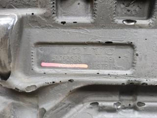 Пластиковая крышка на двс VOLVO S60 FS40 B4204T11 31368626 4 ракурс