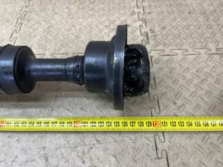 Карданный вал задний LAND ROVER RANGE ROVER L322 508PN 4 ракурс Карданный вал задний LAND ROVER RANGE ROVER L322 508PN 4 ракурс