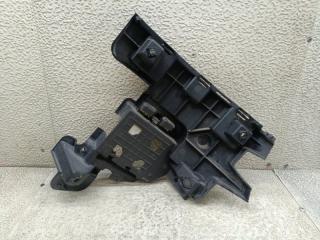 Крепеж бампера правый задний VOLVO S60 FS40 B4204T11 31323838 3 ракурс