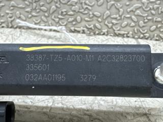 Антенна иммобилайзера HONDA FIT GK3 L13B VTEC 38387-TZ5-A010-M1 3 ракурс