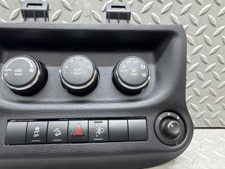 Климат-контроль JEEP WRANGLER JK ERB P55111172AH 3 ракурс