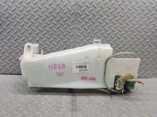 Бачок стеклоомывателя MITSUBISHI TOPPO H82A 3G83 1 ракурс Бачок стеклоомывателя MITSUBISHI TOPPO H82A 3G83 1 ракурс