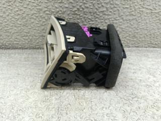 Дуйки левые NISSAN FUGA Y51 VQ25HR 687611MA0A 2 ракурс