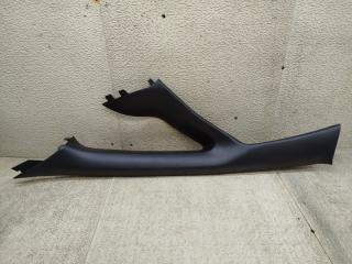 Накладка на стойку кузова правая передняя TOYOTA VOXY ZRR80 3ZR-FAE 62220-28220 1 ракурс Накладка на стойку кузова правая передняя TOYOTA VOXY ZRR80 3ZR-FAE 62220-28220 1 ракурс