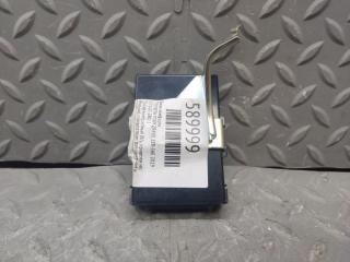 Блок комфорта TOYOTA VOXY ZRR80 3ZR-FAE 89100-28051 2 ракурс
