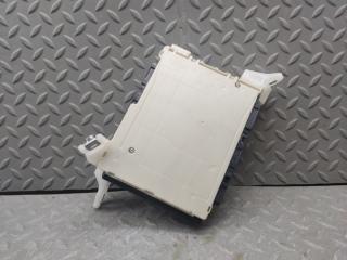 Блок предохранителей TOYOTA PRIUS ZVW50 2ZR-FXE 89021-47451 2 ракурс