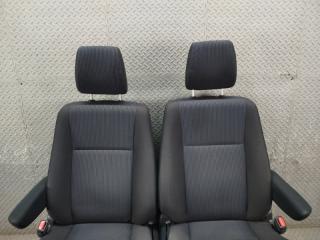 Сидение TOYOTA VOXY ZWR80 2ZR-FXE 3 ракурс