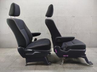 Сидение TOYOTA VOXY ZWR80 2ZR-FXE 5 ракурс