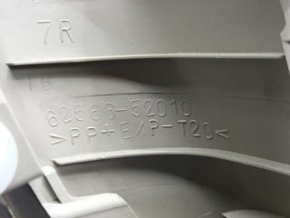 Накладка на стойку кузова правая задняя TOYOTA PORTE NNP11 1NZ-FE 62566-52010 3 ракурс