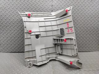 Накладка на стойку кузова правая задняя TOYOTA VOXY ZWR80 2ZR-FXE 62470-28050 4 ракурс Накладка на стойку кузова правая задняя TOYOTA VOXY ZWR80 2ZR-FXE 62470-28050 4 ракурс