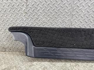 Накладка на порог правая задняя TOYOTA VOXY ZWR80 2ZR-FXE 67917-28160 2 ракурс