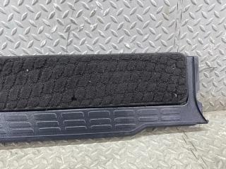 Накладка на порог правая задняя TOYOTA VOXY ZWR80 2ZR-FXE 67917-28160 4 ракурс